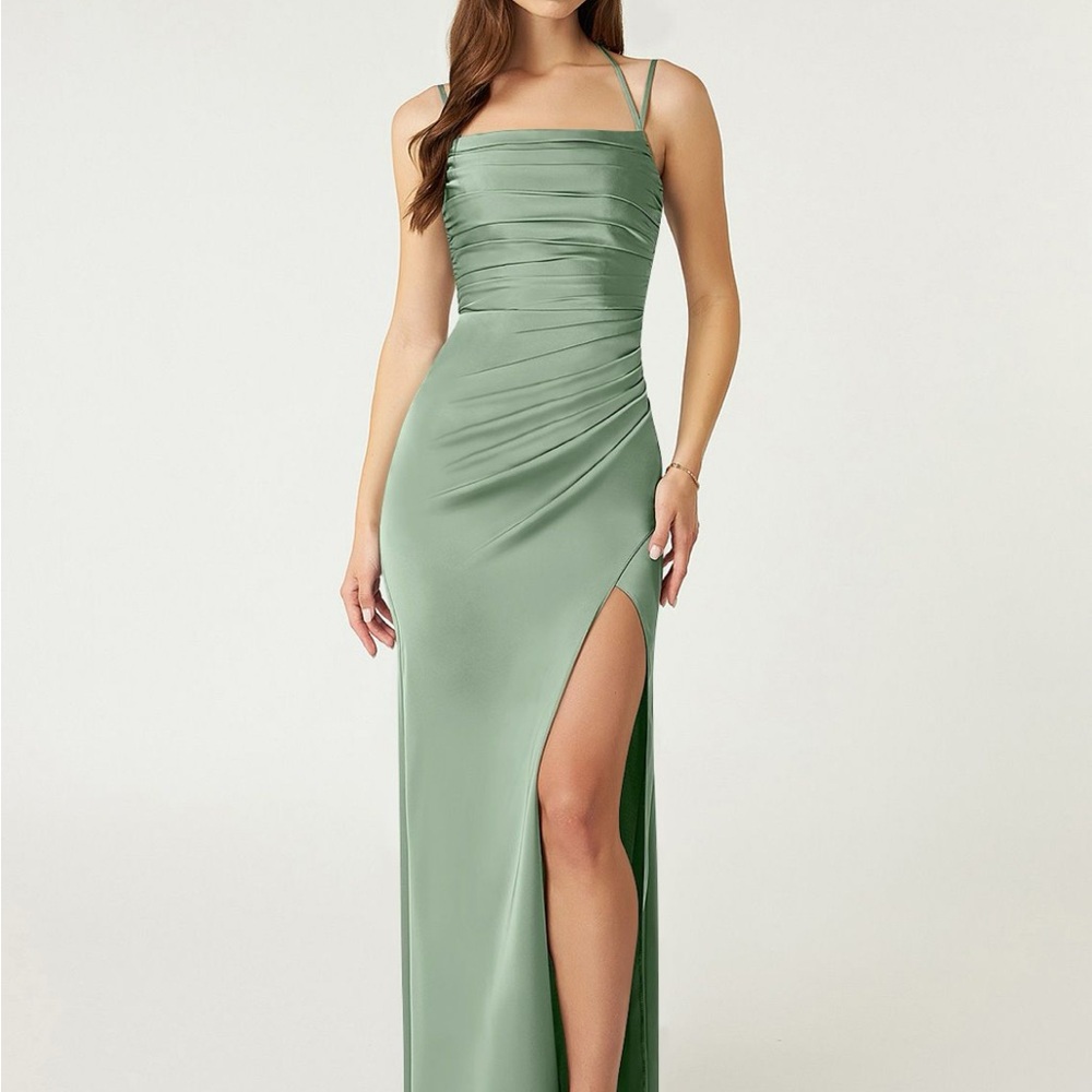 Azazie Desi in Matcha green